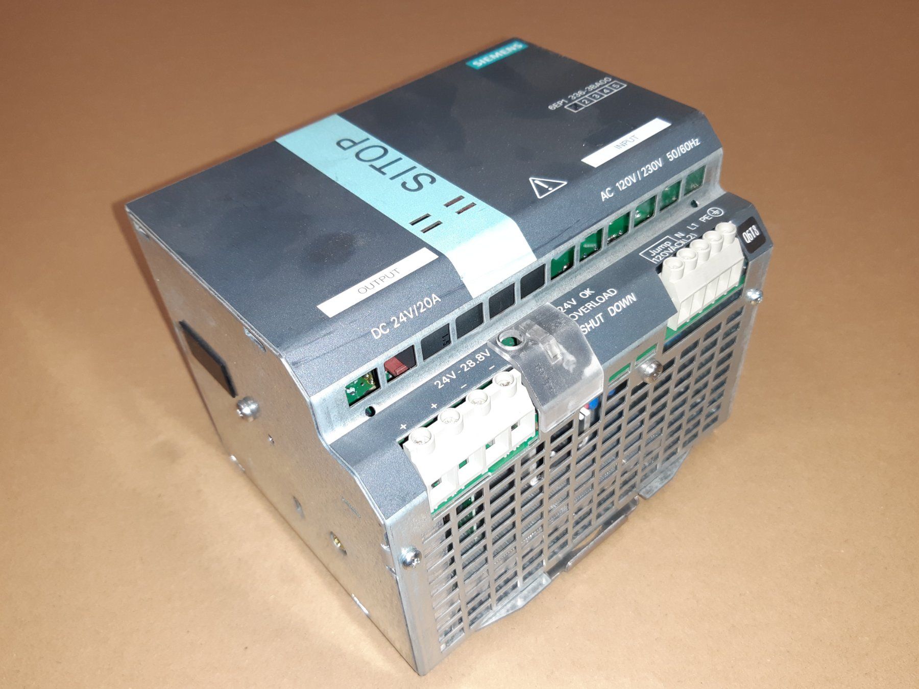 Siemens Componenti elettronici: Siemens Netzteil, Netzgerät 24V, Prim 230V! – Usato da Lohn-Ammannsegg venduto da Molch7