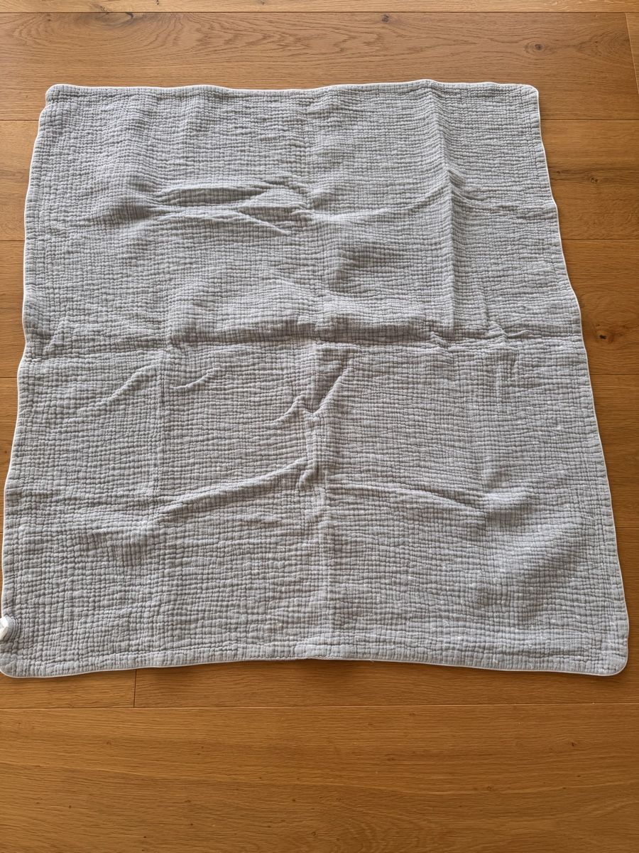 Coperte: Graue Musselindecke mit Pusteblumen – Usato da Oltingen venduto da Funnyface