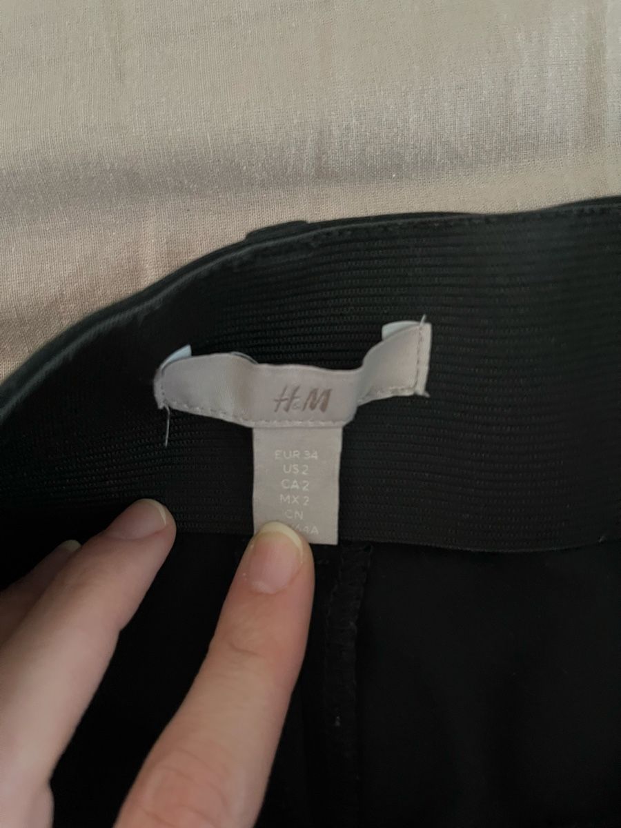 H&M Pantaloni: H&M Anzugshose – Usato da Luzern venduto da janine_l 1