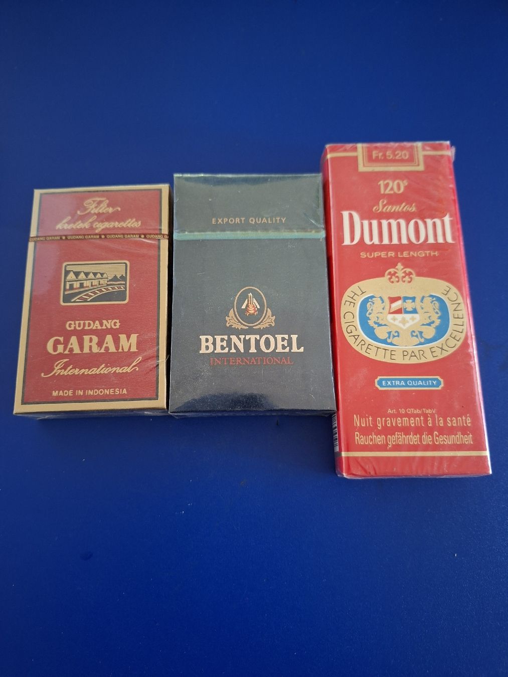Tabacchi: paquets de cigarettes vintage pas ouvert  – Usato da Chavannes-de-Bogis venduto da senator635 2