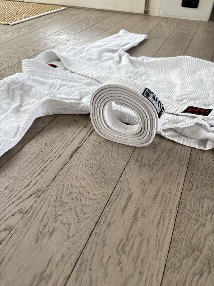 Kimono: Judo-Kimono – Usato da Horgen venduto da Epinas