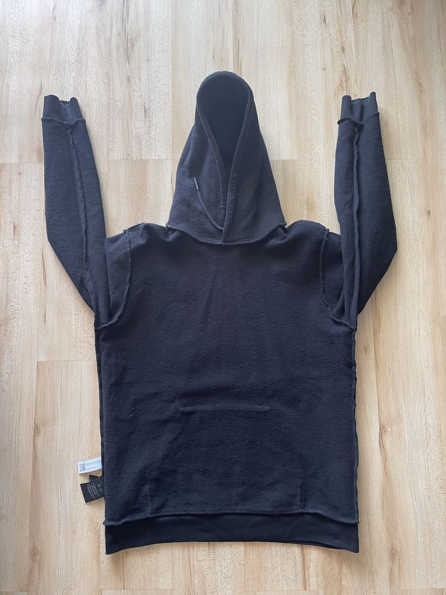 Marcelo burlon Maglioni & Felpe: Pull Sweat capuche Marcelo Burlon M homme noir comme neuf  – Nuovo (secondo la descrizione) da Kloten venduto da Vermicelles 3