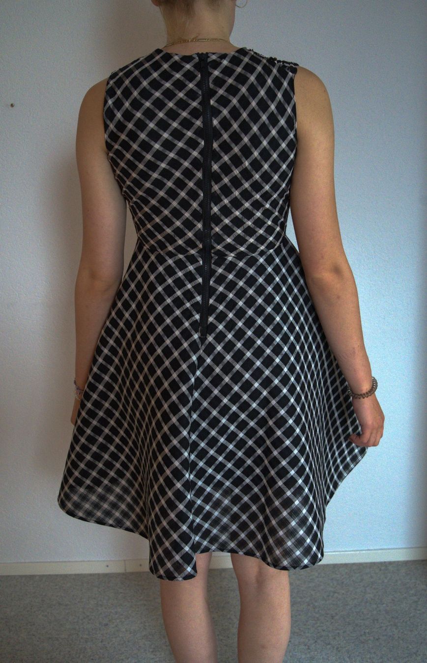 Maje Vestiti: Cocktailkleid schwarz-weiss Karomuster – Nuovo (secondo la descrizione) da Treiten venduto da Chrusi2 3