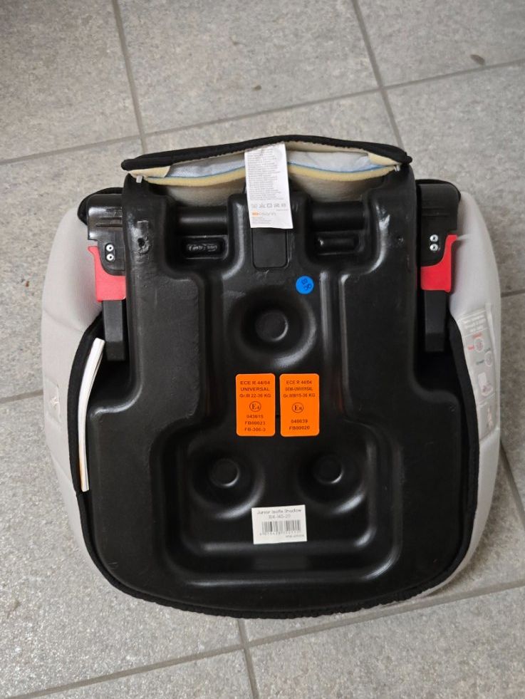 Seggiolini per auto: Siège auto rehausseur iso fix – Usato da St-Prex venduto da Yaugustin 1