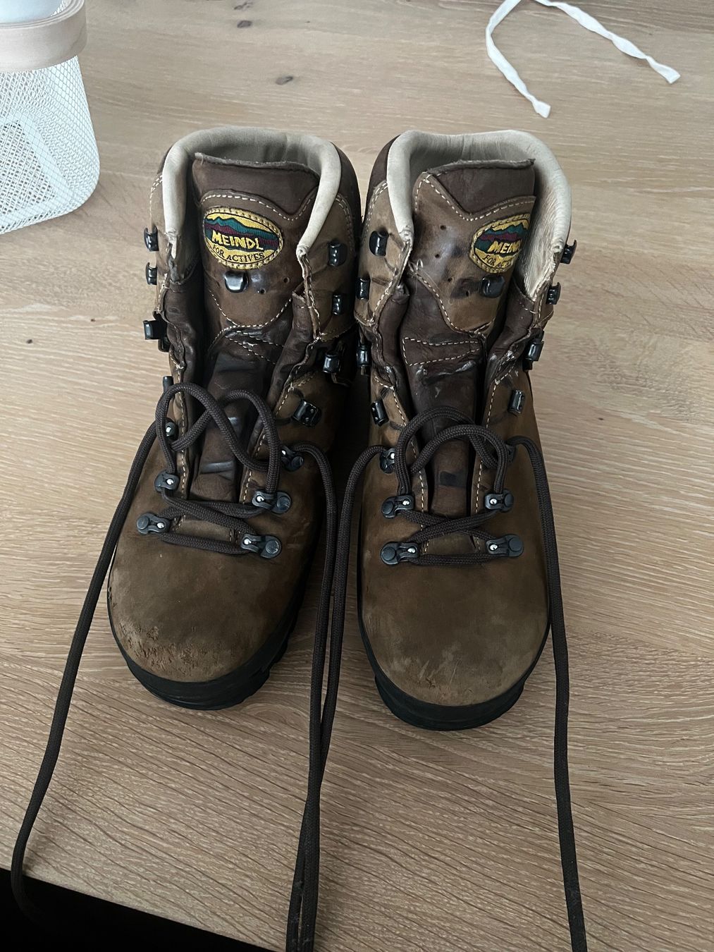 Meindl Herrenschuhe: Meindl Wanderschuhe hoch – Gebraucht aus Oberwil-Lieli von Jo-Ke