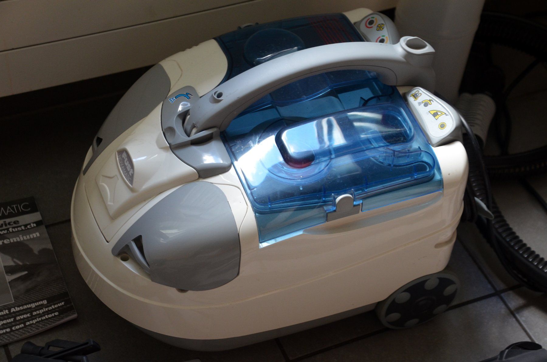 Novamatic Pulitori a vapore: Novamatic DRA 6000 Premium Dampfreiniger/Sauger – Usato da Collonges venduto da arashee 5