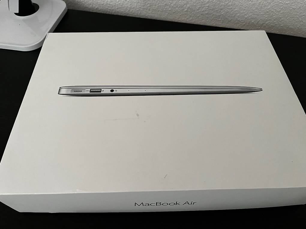 Notebook: Mac Book Air 13 Zoll, 2017 – Usato da Wallisellen venduto da jul_rdp8