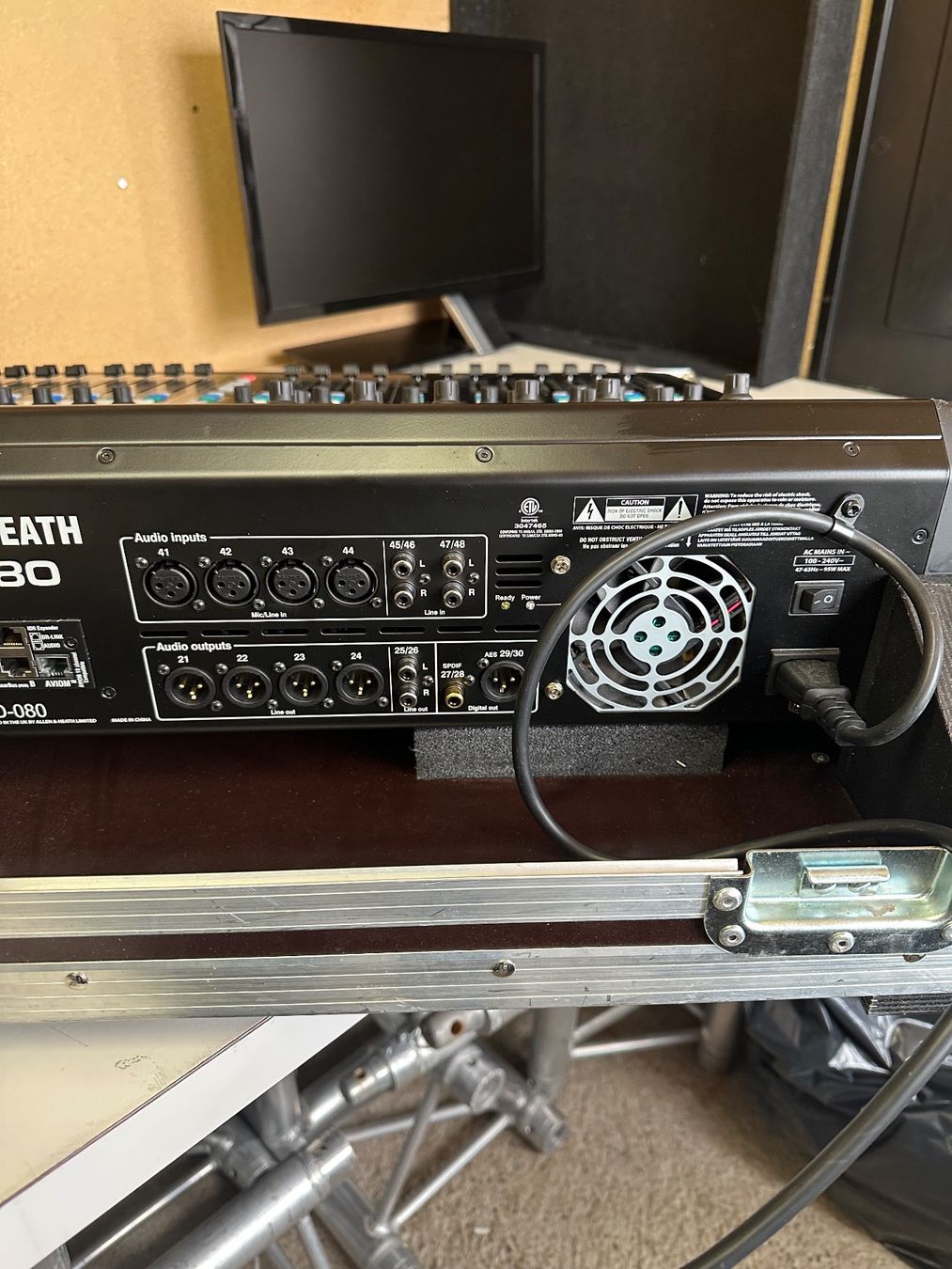 Allen & Heath Mischpulte: Allen and Heath GLD80 – Gebraucht aus heiligenschwendi von Line-out 4