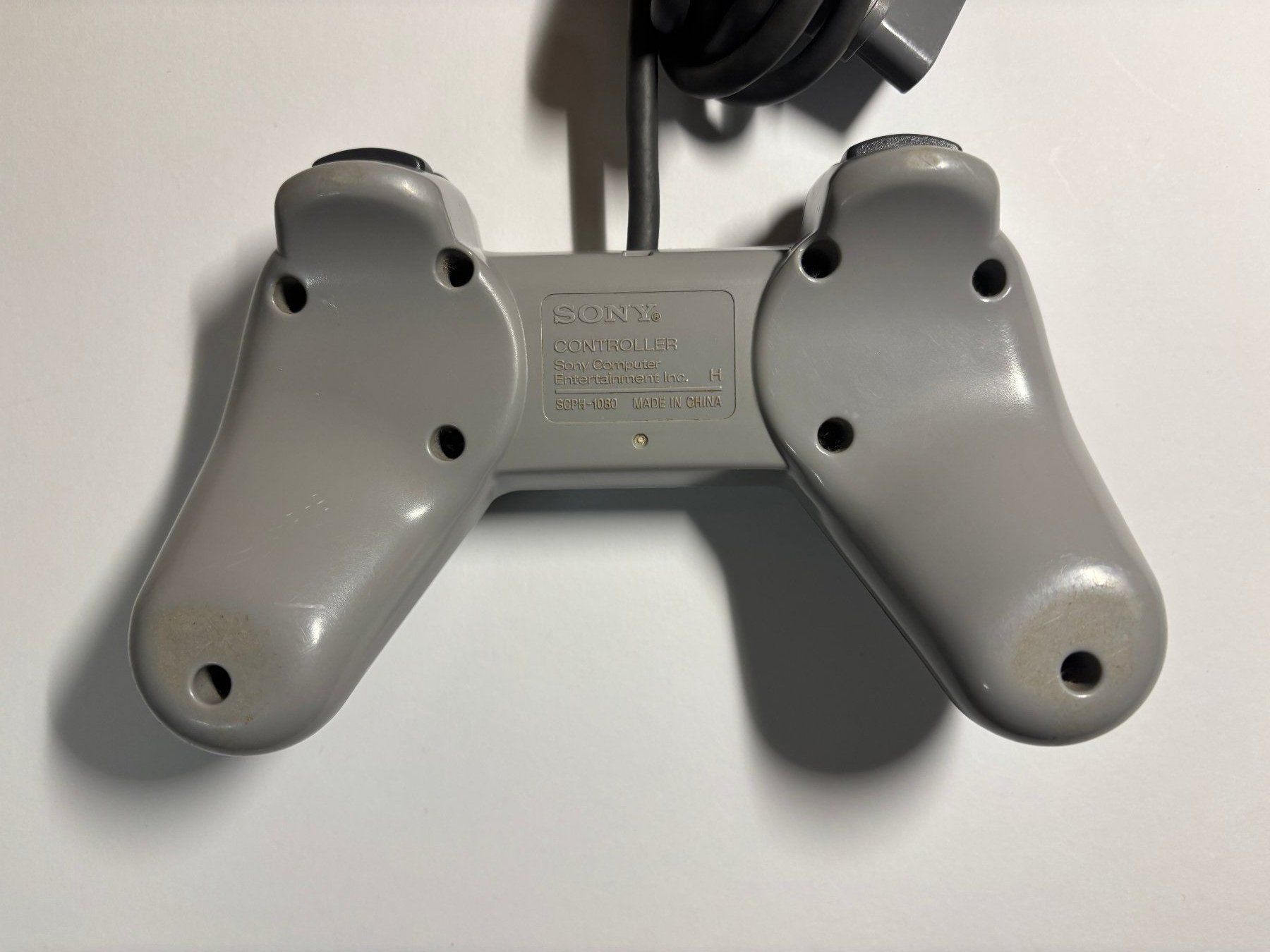 Sony Controller: PS1 - Controller – Gebraucht aus Allschwil von Bullach 1
