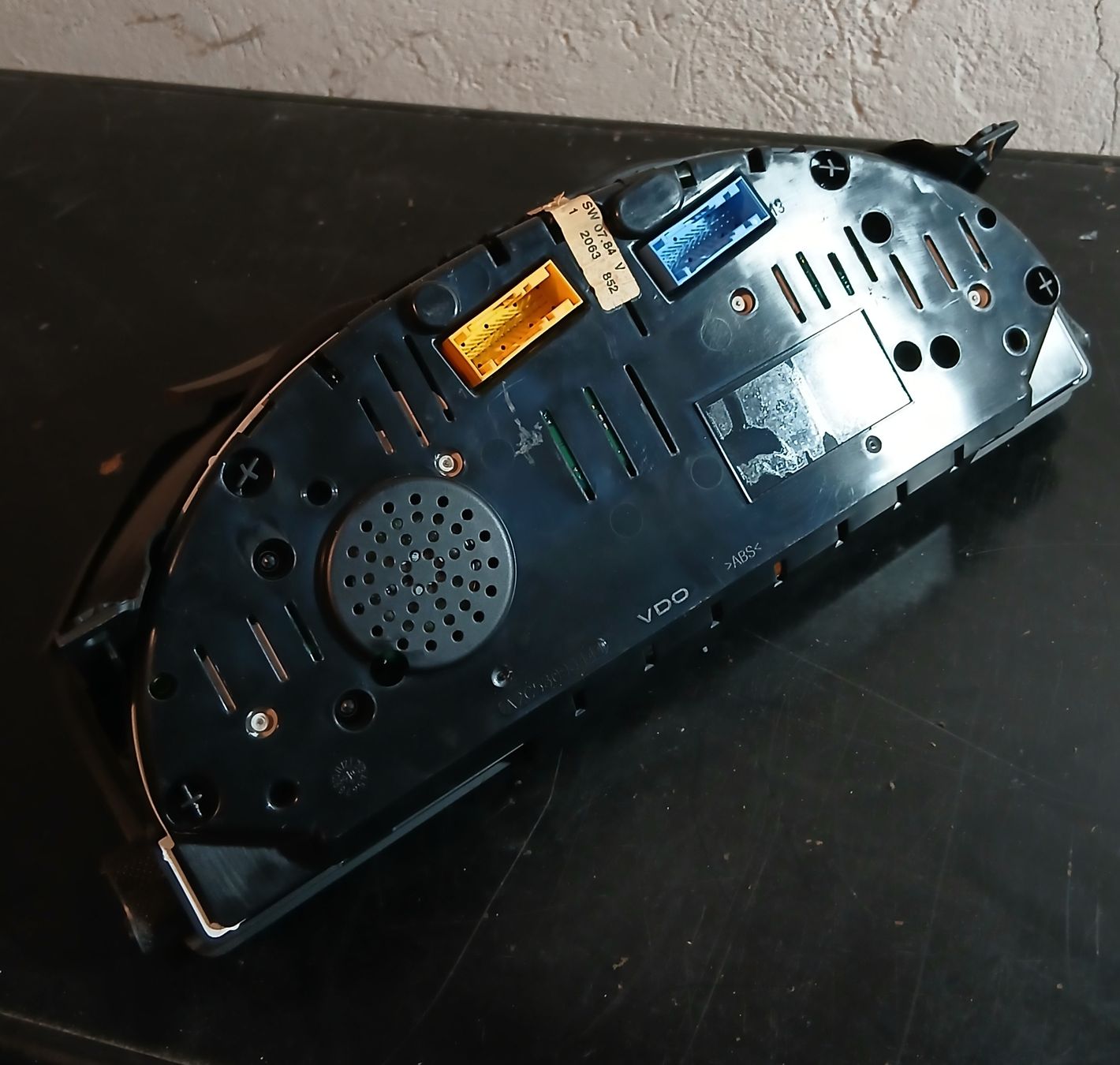 Land Rover Tutti pezzi di ricambio auto: Compteur Range Rover L322 TDV8 – Usato da la heutte venduto da Auto-stock 1