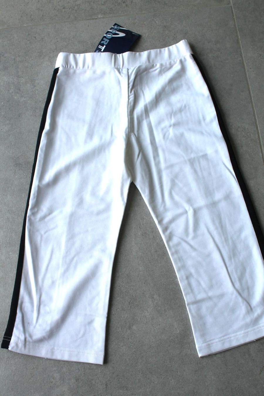 Nike Pantaloni: Pantalon de sport NIKE 110 – Nuovo (secondo la descrizione) da Chez-le-Bart venduto da jasse 2