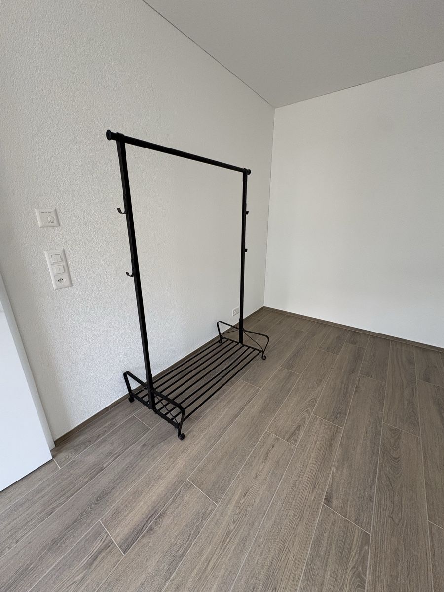Interio Guardaroba: Garderobe / Kleiderstange mit Ablage – Usato da Illnau venduto da alteschachtel 2