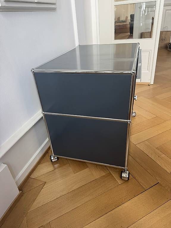 USM Commodes: Console USM Haller – D'occasion à Cologny par ale_rr8m 1