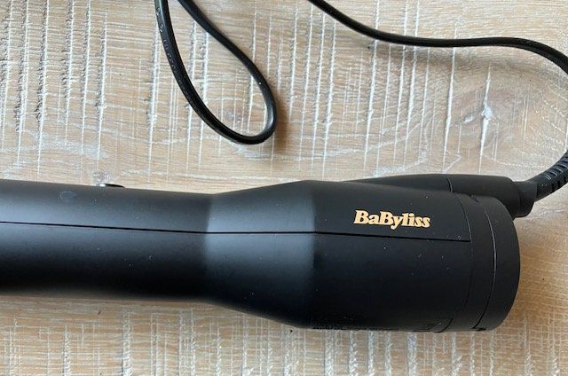 BaByliss Sèche-cheveux: BaByLiss Air Style Heissluft styler Set – D'occasion à Schinznach-Dorf par Ellenberger1060 1