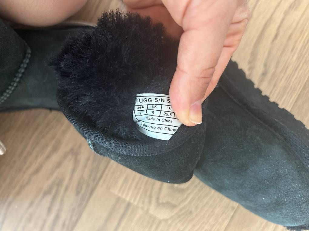 Schuhe für Mädchen: UGG Boots Gr. 23.5 – Gebraucht aus Chur von Nina12345 3