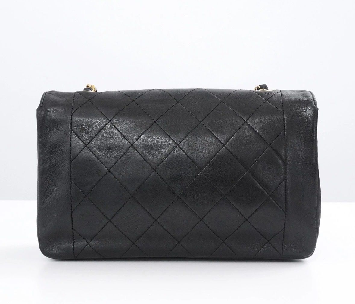 Chanel Borse da donna: Chanel Vintage Classic Flap Bag – Usato da Niederwangen BE venduto da Luxury.Second.Life 2