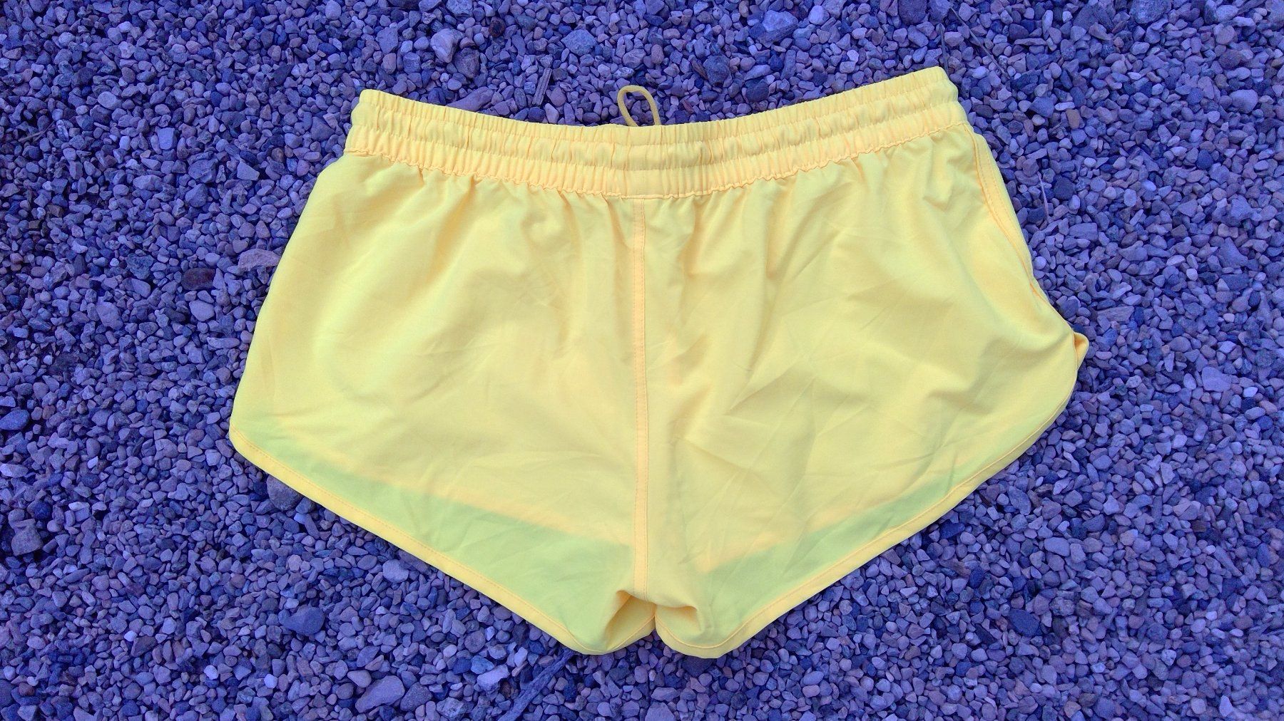 Hosen: Short jaune de bain CENSORED, taille 40, polyester 90% élast – Neu und originalverpackt aus Agiez von chouchanelle 3