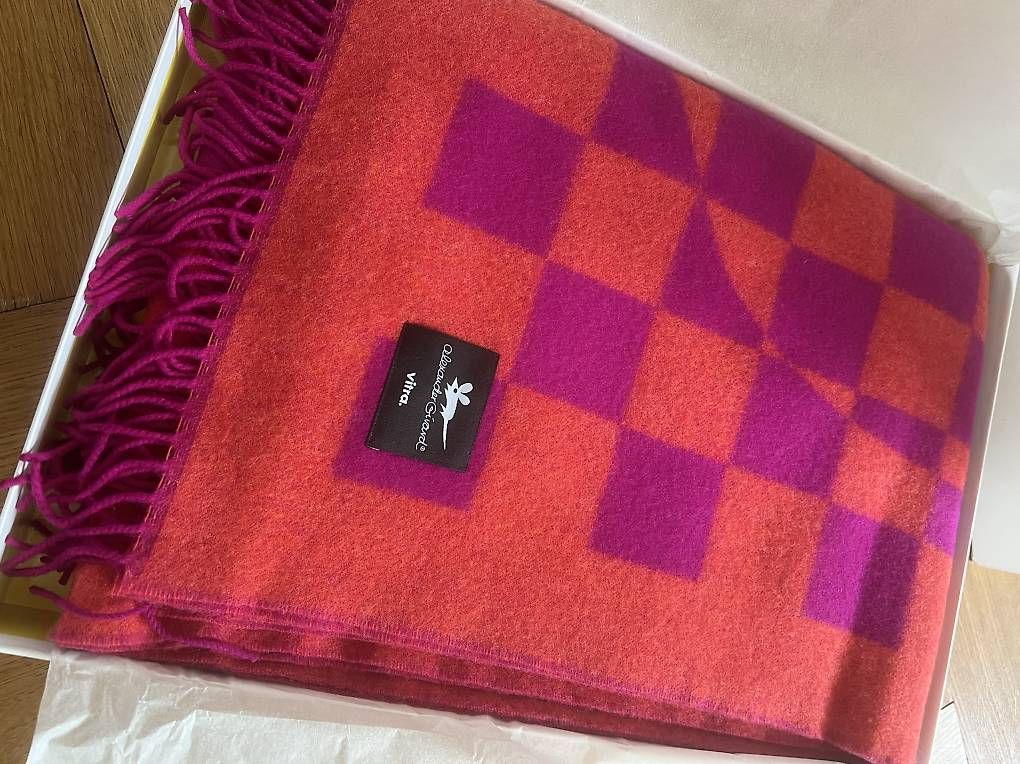 Coperte: Vitra Double Heart Wolldecke – Usato da Basel venduto da elsternnest 1