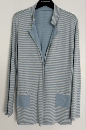 Damen Strickjacke Grösse S-M 
