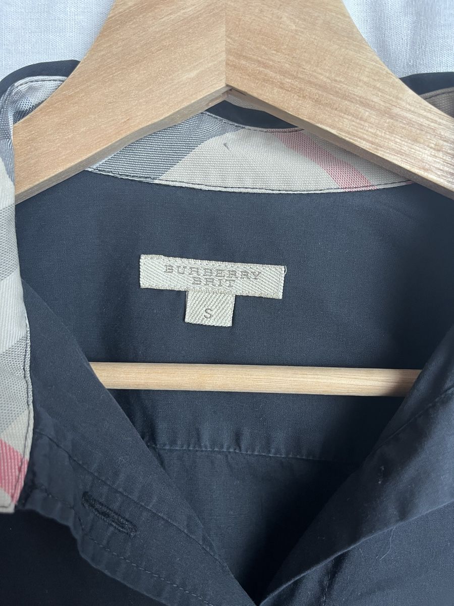 Burberry Camicette: Chemisier Burberry noir – Nuovo (secondo la descrizione) da Les Avanchets venduto da lunedeneige.shop 2