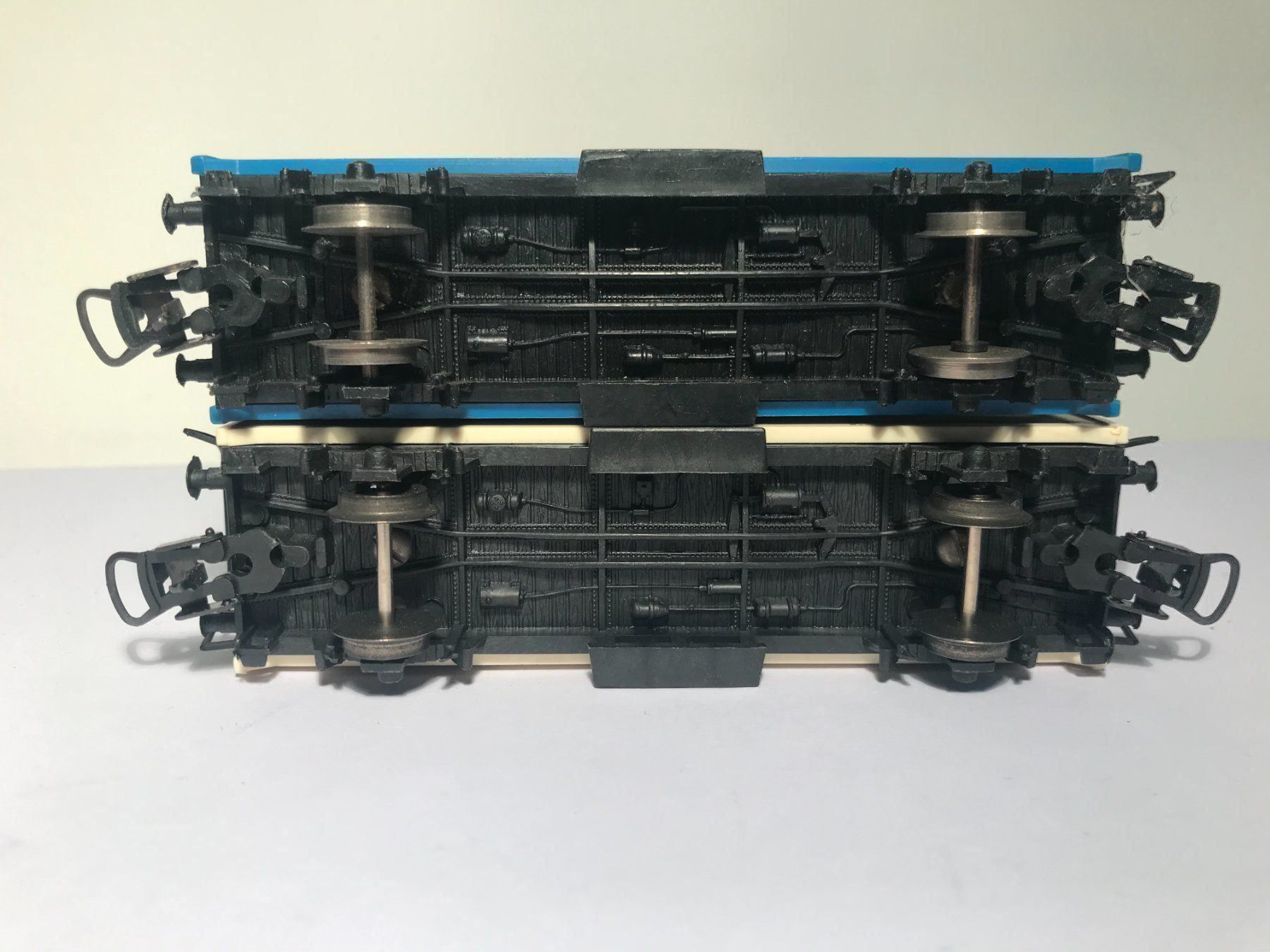 Lima Modellini di ferrovie: LIMA 2x Interfrigo Kühlwagen – Usato da Buchrain venduto da Modellbahn11 5