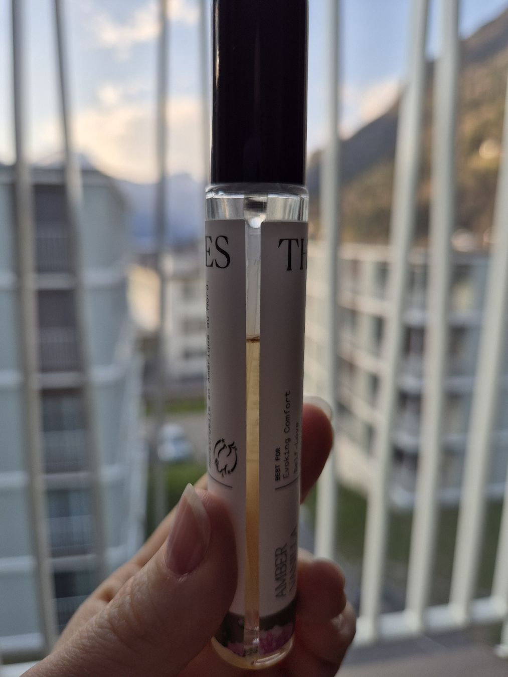 Parfum & Eau de Toilette: The 7 Virtues "Amber Vanilla" 10ml – Gebraucht aus Altdorf UR von Louisismyfavorite 1