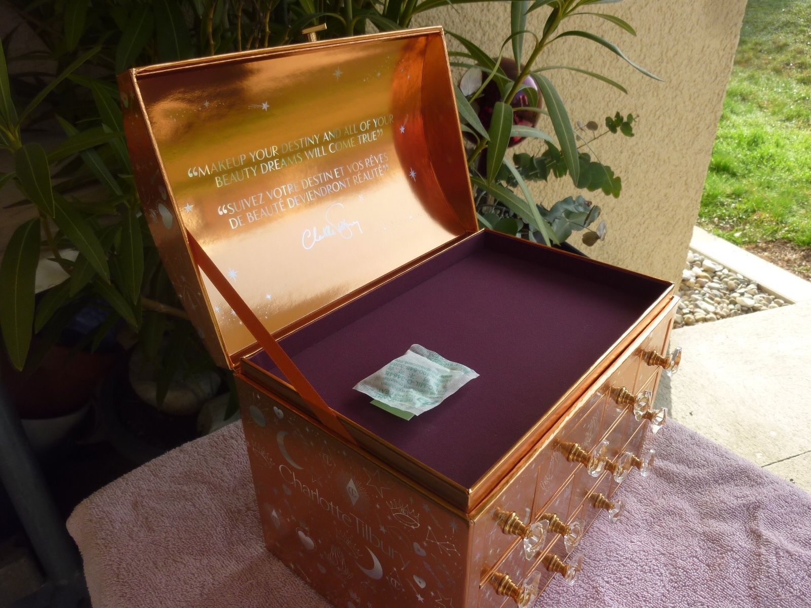 Charlotte Tilbury Portagioie: Schmuckschatulle von Charlotte Tilbury – Nuovo (secondo la descrizione) da Regensdorf venduto da Moweso134 8