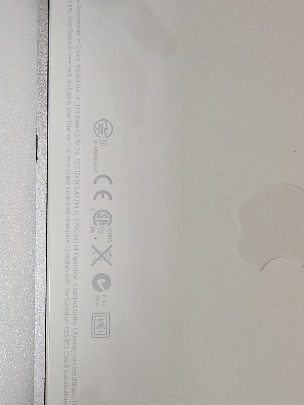 Apple Claviers: Apple Wireless Keyboard A1314 Schweizer Tastaturlayout – D'occasion à Schlieren par Bestleo 4