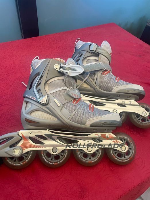 Pattini in linea & Pattini a rotelle: Damen Rollerblade 38 Top Zustand Inlineskates – Usato da Bergdietikon venduto da antovale