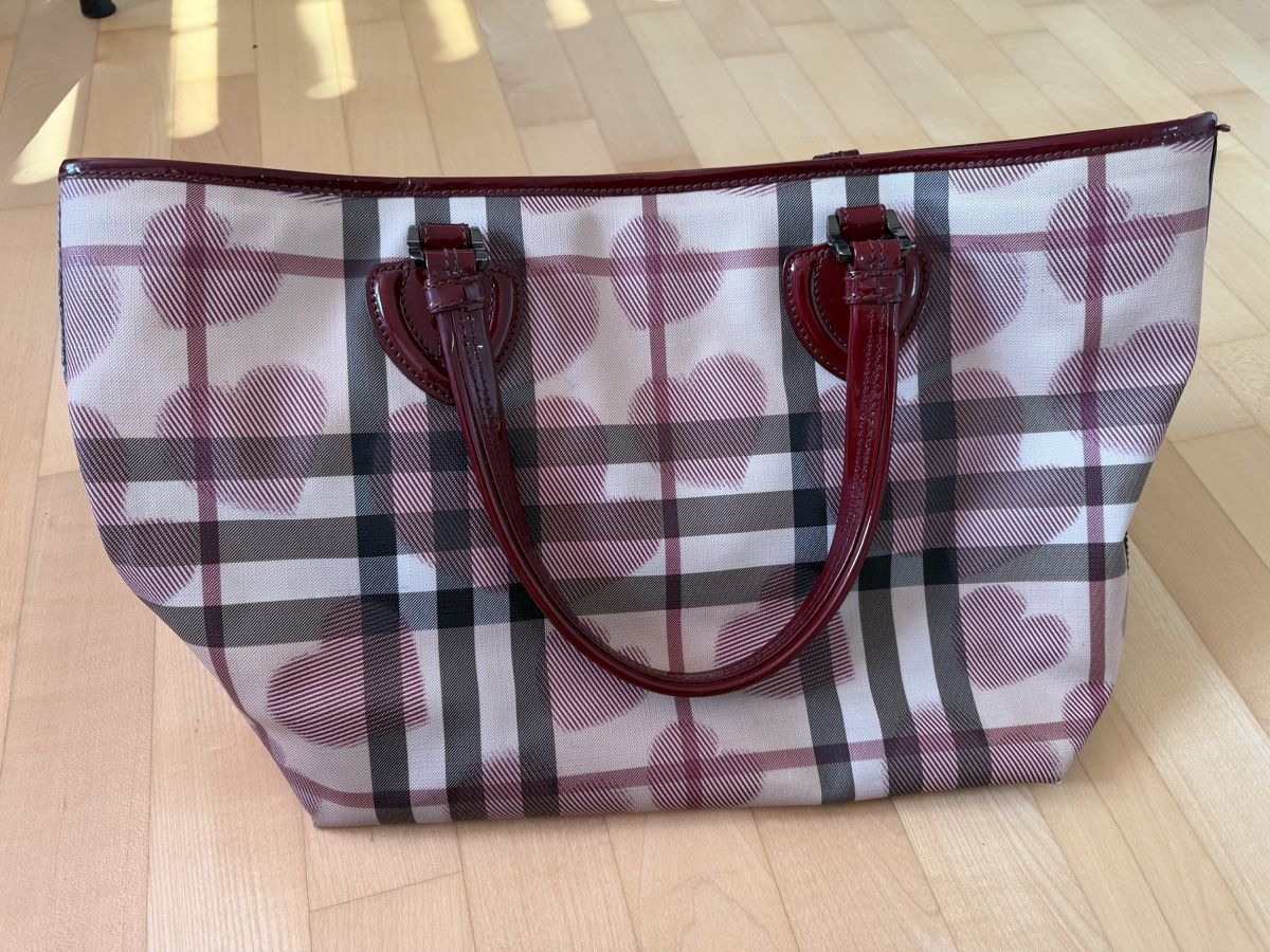 Burberry Taschen für Damen: Burberry Tasche – Gebraucht aus Schindellegi von soleya