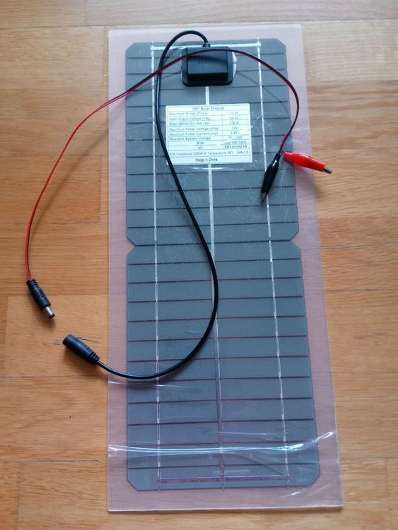 Panneaux solaires: Solarpanel 10W mit Kabel – Neuf avec emballage d'origine à Zürich par makimakimak
