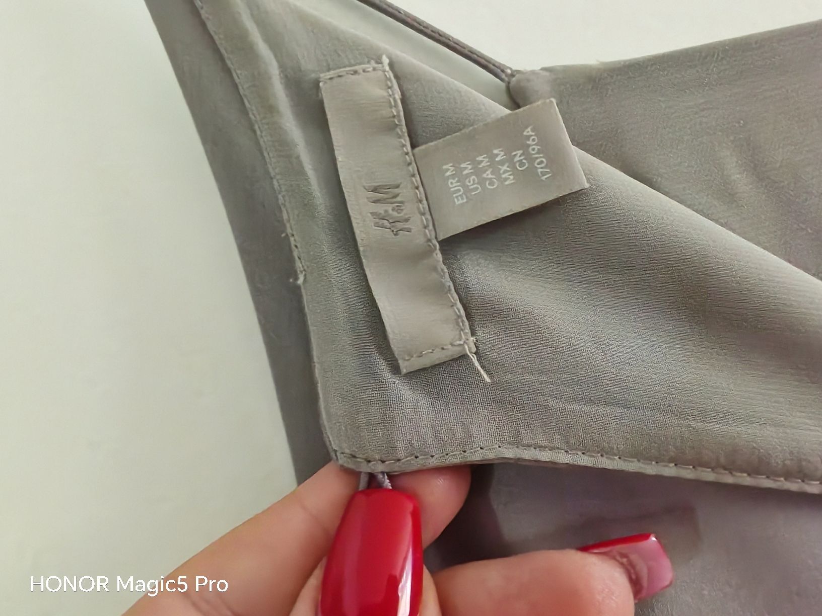 H&M Robes: 2 x H & M Kleider – D'occasion à Birsfelden par mar_8957 8