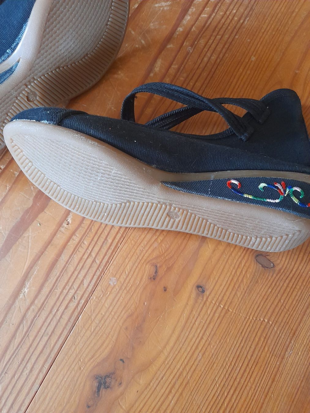 Scarpe da donna: chinesische Schuhe oder Finken . 36 . ungetragen . – Usato da Leuggelbach venduto da schmetterlings-fee 2