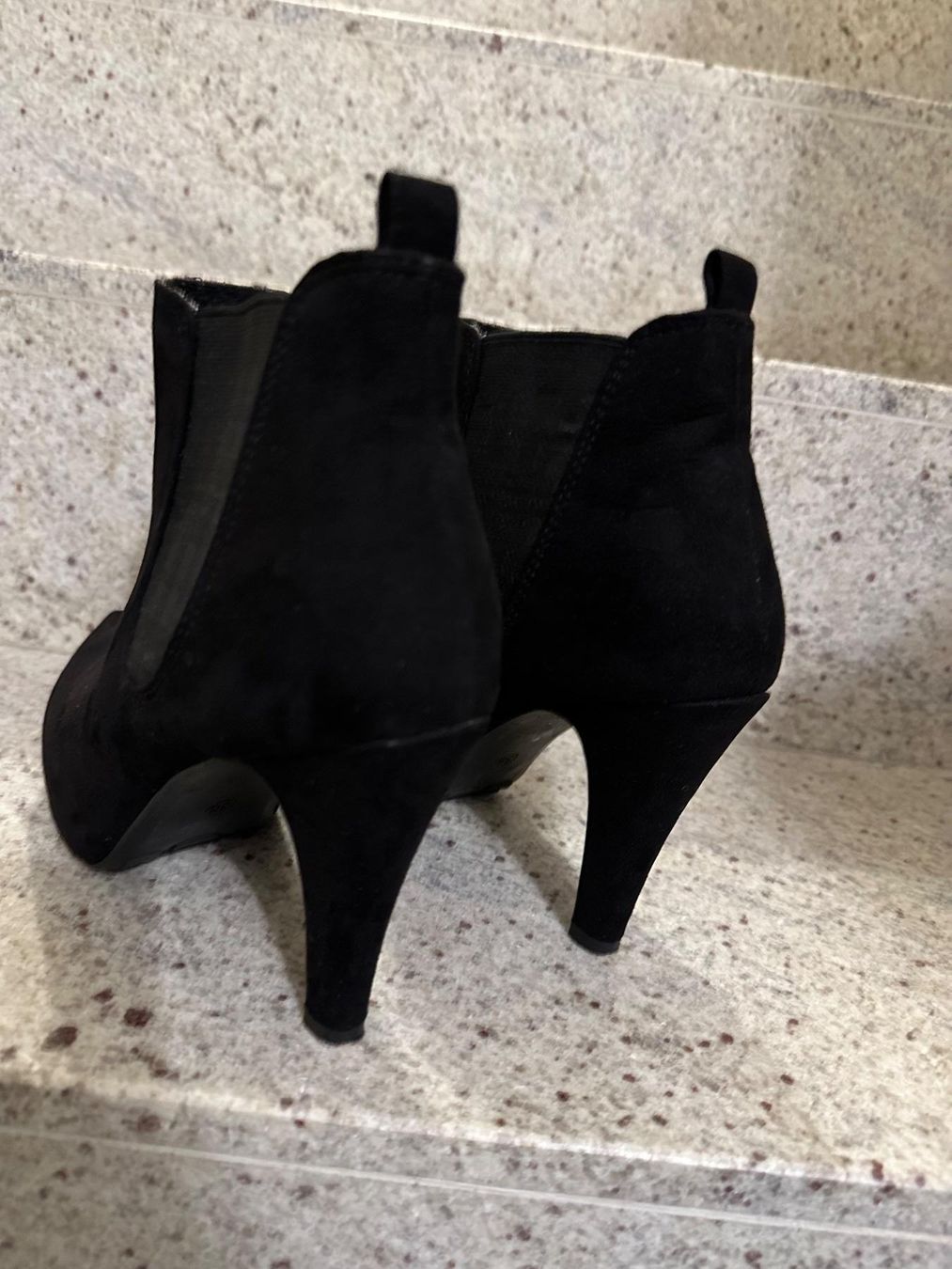 Scarpe da donna: Damen Stiefeletten//Gr.38// – Usato da Böckten venduto da ZokaAugust 2