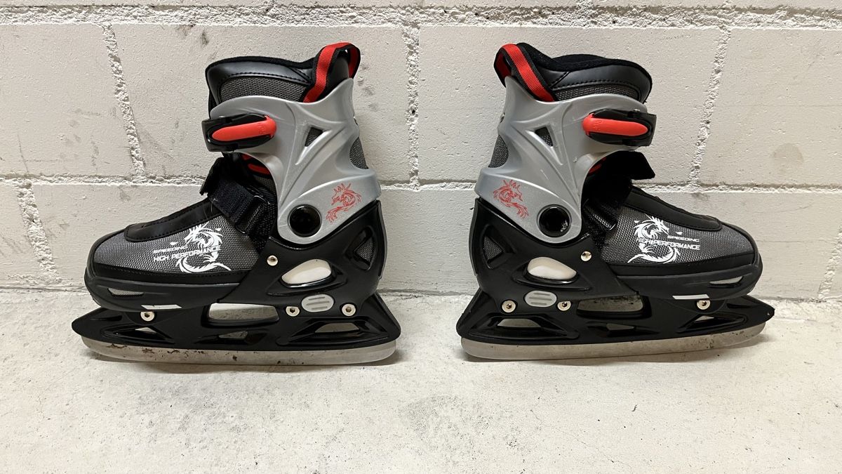Pattini da ghiaccio: Schlittschuhe 37-40 – Usato da Wettingen venduto da po250270 3