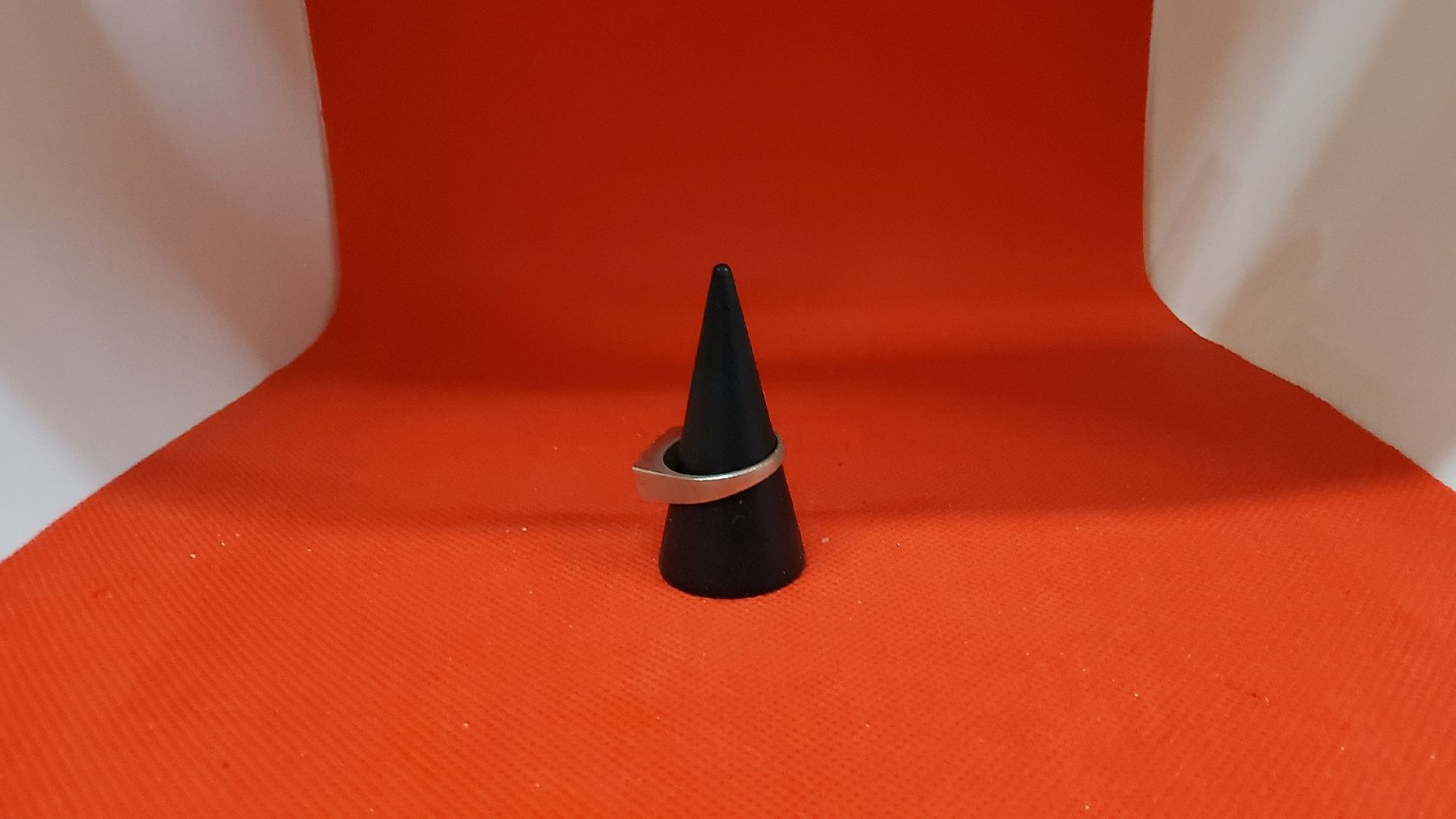 Anelli: Schicker Ring mit Stein, Grösse 55 – Usato da Herisau venduto da Nluanalucas 1