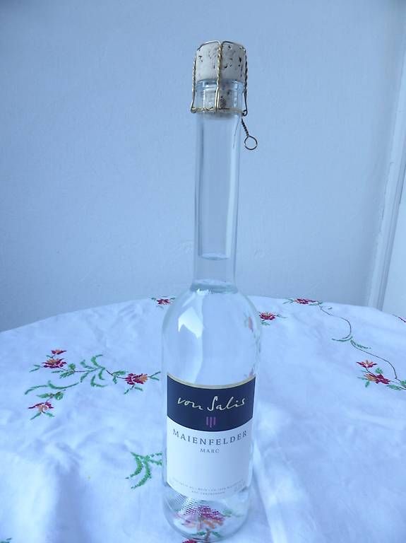 Vino: Maienfelder Marc – Usato da haldenstein venduto da Mmargi