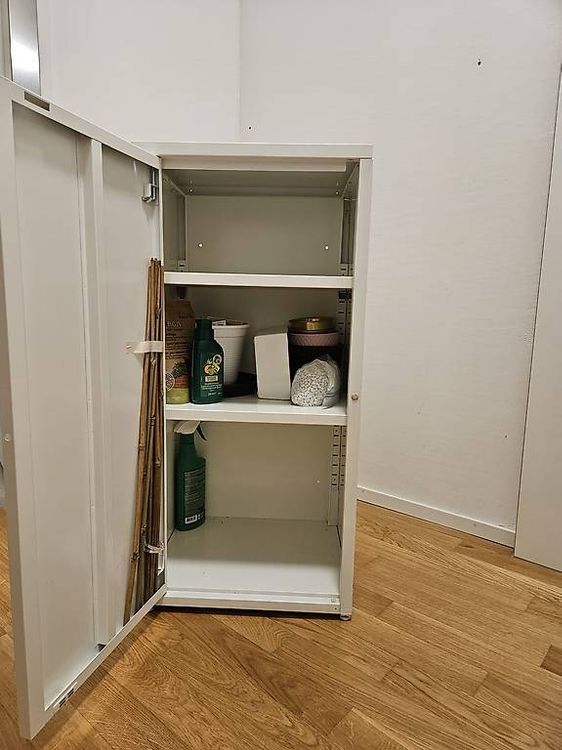 IKEA Sundsö - Outdoor Schrank (Usato) a Winterthur per CHF 1 – solo ritiro
