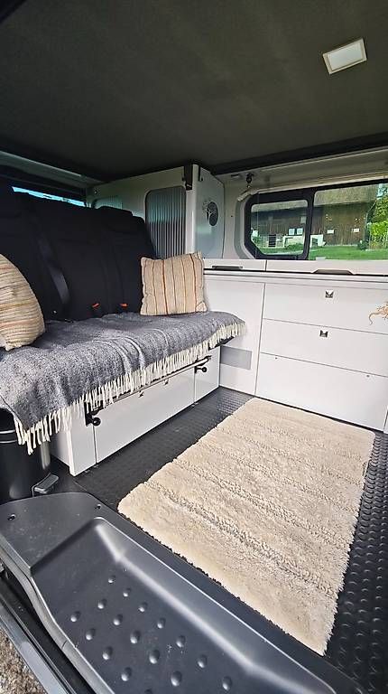 Véhicules de camping: Renault Trafic Camping Bus – D'occasion à Dürnten par Sunny811 1