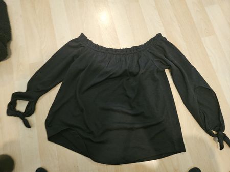 Bershka Top Schwarz XS mit Ärmeldetail