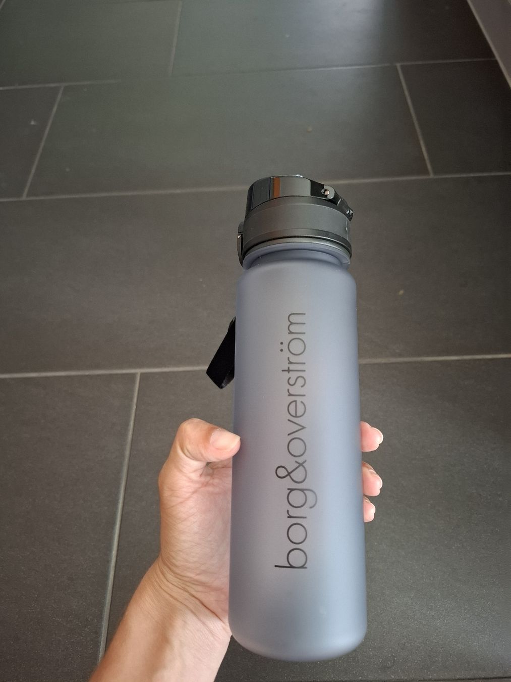 Trinkflaschen & Thermosflaschen: Trinkflasche borg&overström grau neuwertig – Neu (gemäss Beschreibung) aus Roggwil BE von mirjamsel