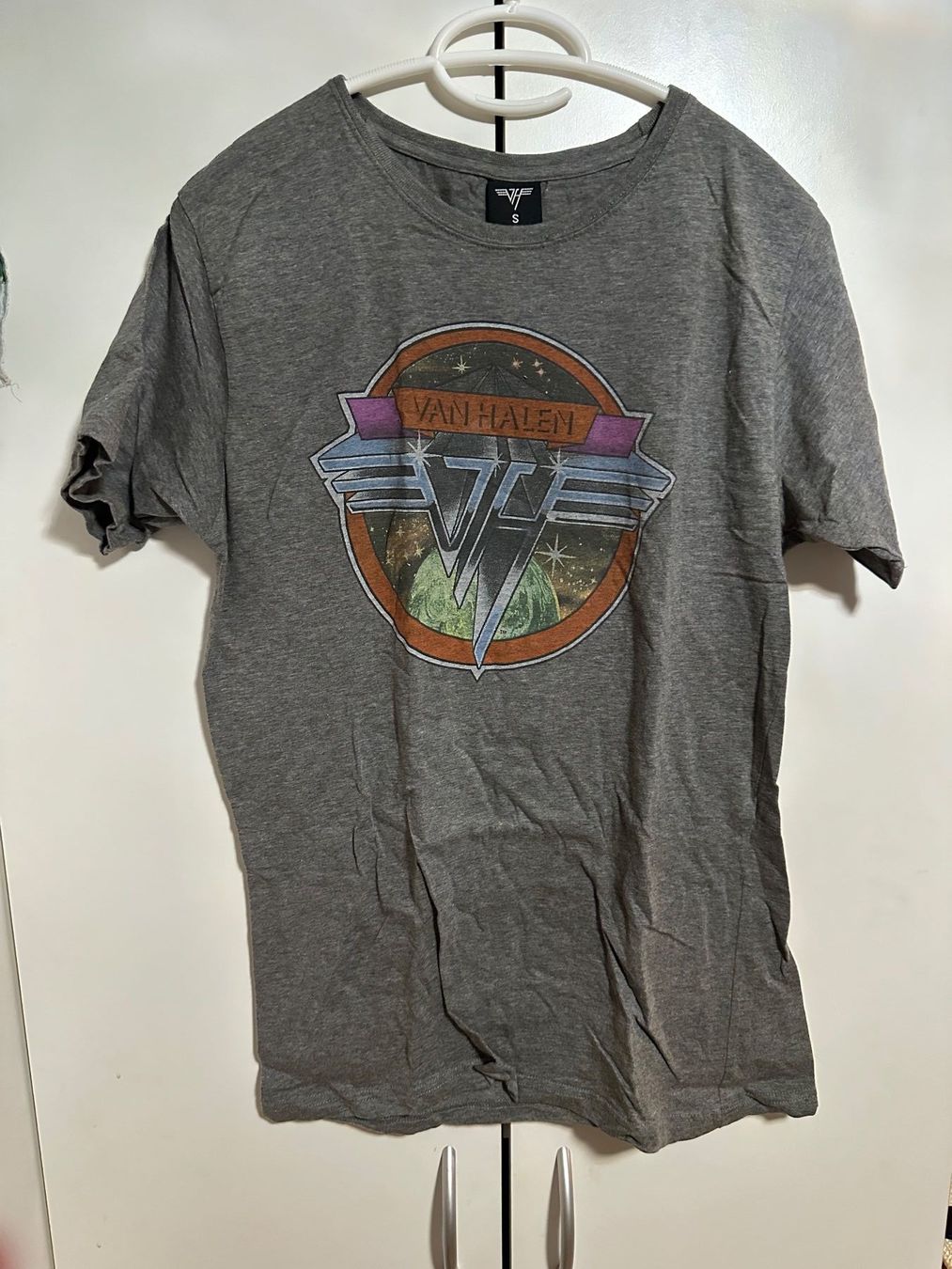 T-shirt: Van Halen Bandshirt (S) – Usato da Schaan venduto da Hermine2018