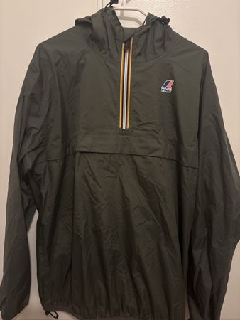 K-Way Regenjacke Grösse L dunkelgrün neuwertig