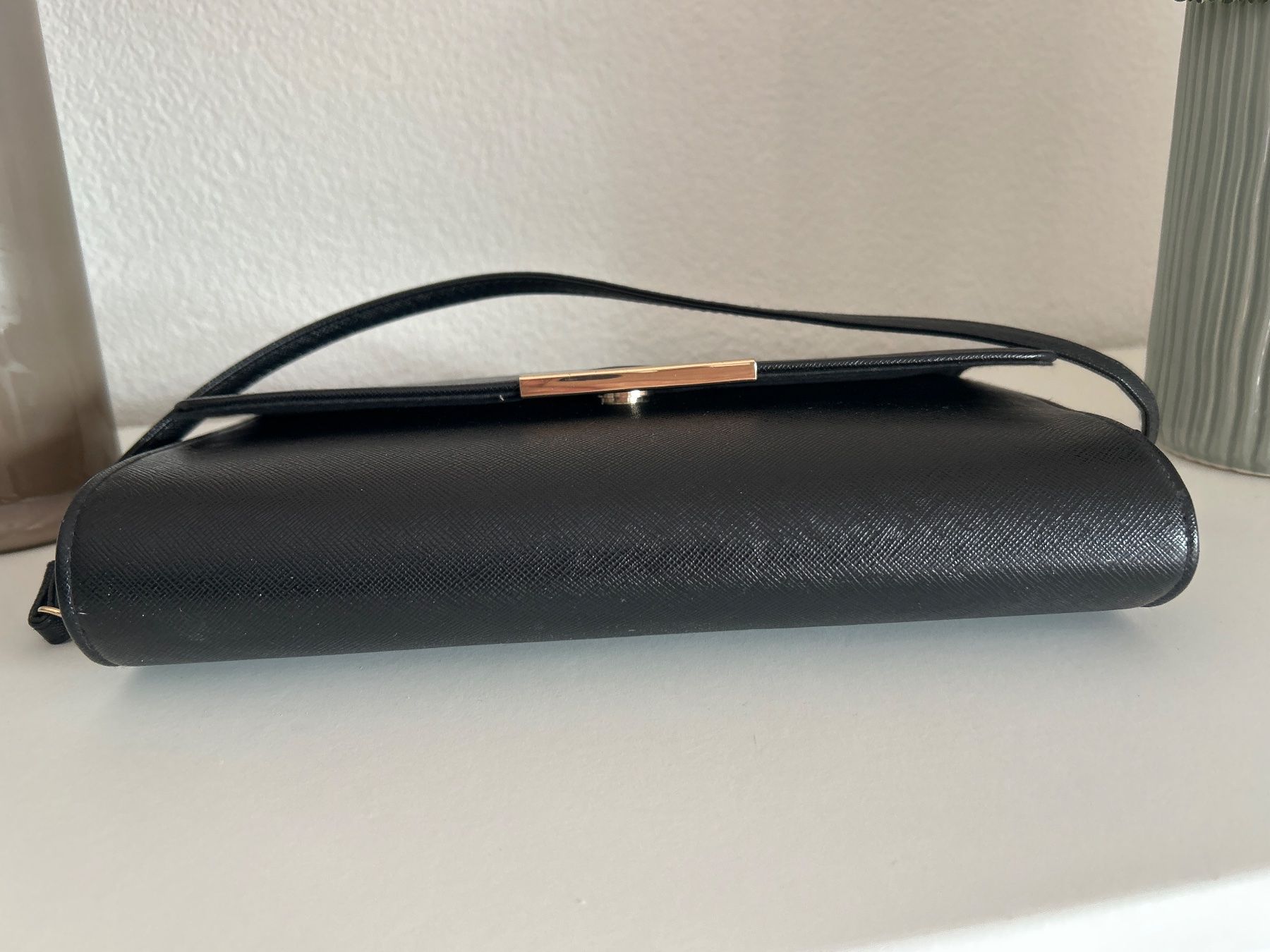 H&M Sacs femmes: Umhängetasche schwarz von H&M – D'occasion à Brunnen par Nala2929 6