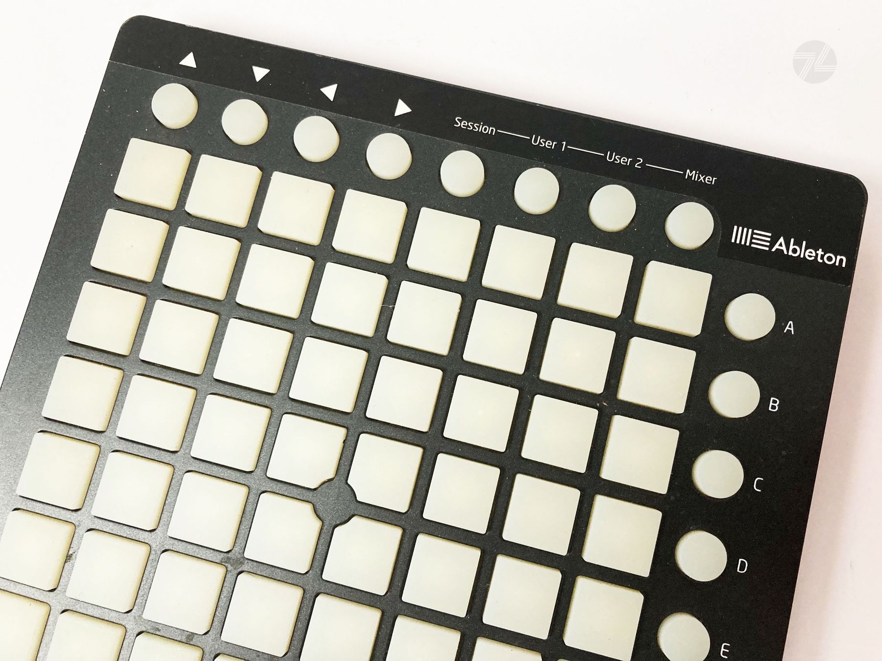 Novation Musikinstrumente: Novation Launchpad Mini MKI Controller Pad USB – Gebraucht aus Wetzikon ZH von cyan74 1