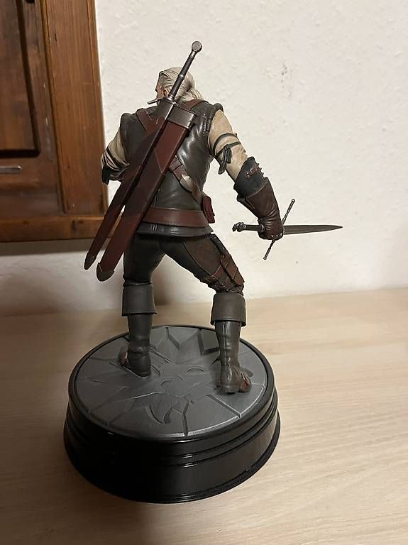 Statuette: GERALT MANTICORE - DARK HORSE - WITCHER 3 – Usato da Blonay venduto da rou_vr7k 2