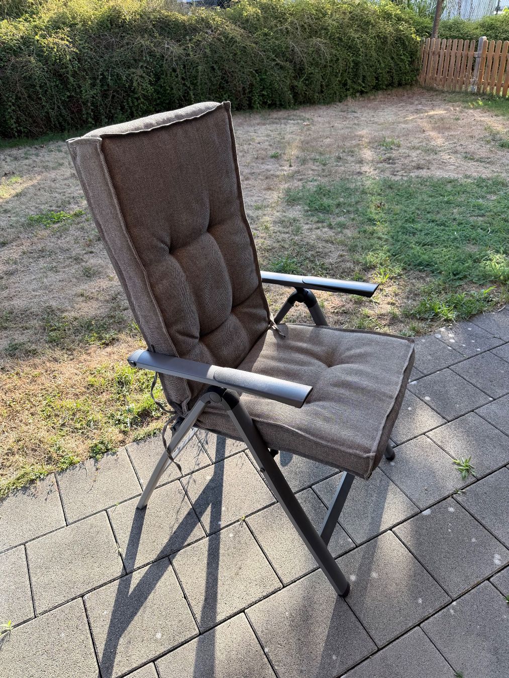 Set di tavolo e panche: Gartentisch mit Stühlen – Usato da Aarwangen venduto da habma91 4