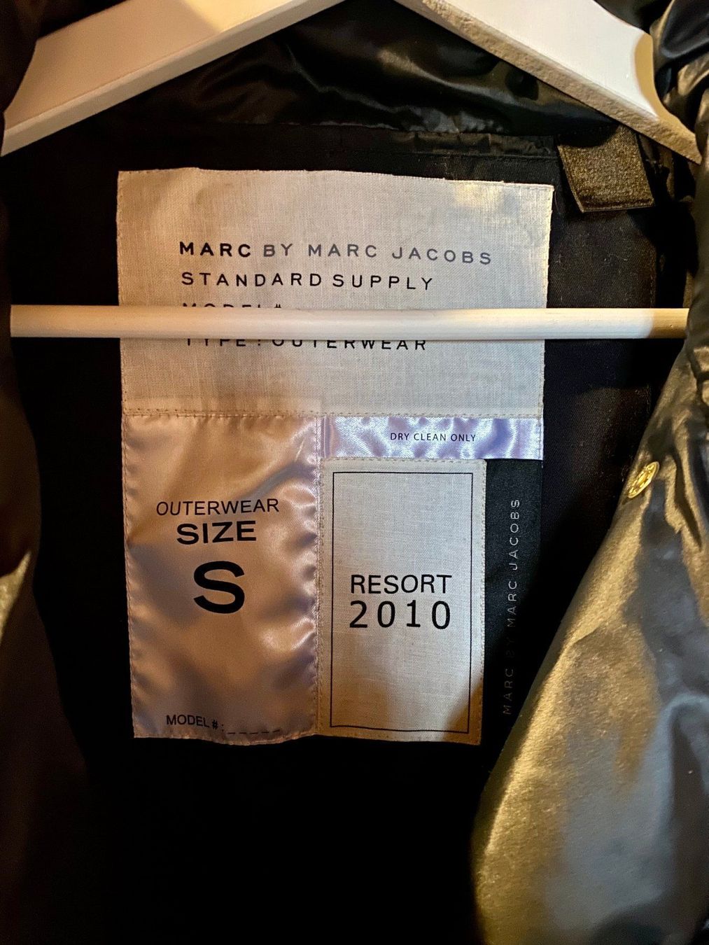 Marc Jacobs Cappotti: Marc Jacobs Daunenmantel in Gr. S – Usato da Zürich venduto da 411osmanbey 4