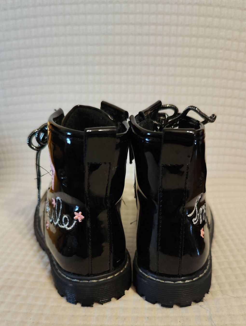 Chaussures filles: Kinderstiefel gr. 23 – D'occasion à Reinach BL par chilller92 2