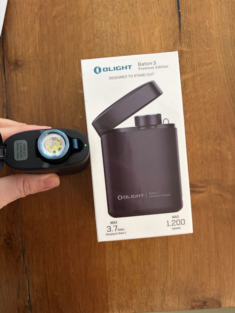 Olight Lampade: Olight Taschenlampe 1200 lumens – Nuovo (secondo la descrizione) da Zufikon venduto da pau_dj5m